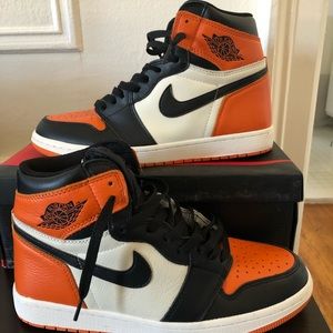 Retro 1 Shattered Backboard